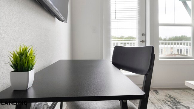Photo - 12525 Tibbets Ln Unidad 4404