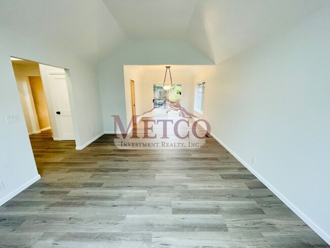 Photo - Beautiful 4 bedroom, 3 Bath House in Desirable Gilham Neighborhood!