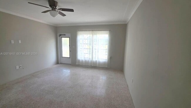 Photo - 260 SW 31st Ct