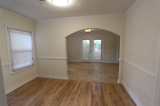 Photo - 6506 Sivley St