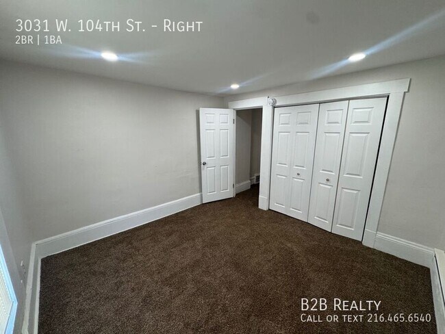 Photo - 3031 W 104th St Unidad Right