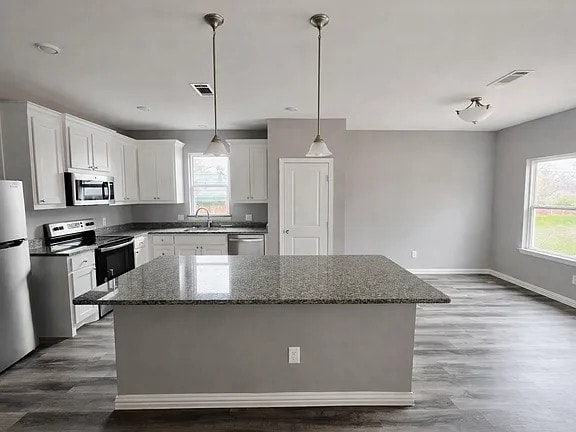 Photo - 2109 Bluebonnet Ave