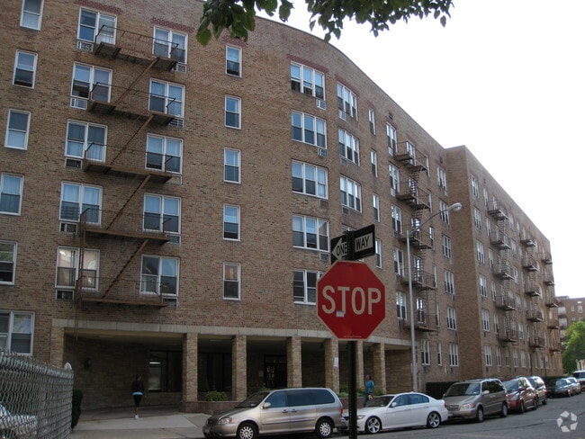 Photo - Forest Hills Chateau Corp.