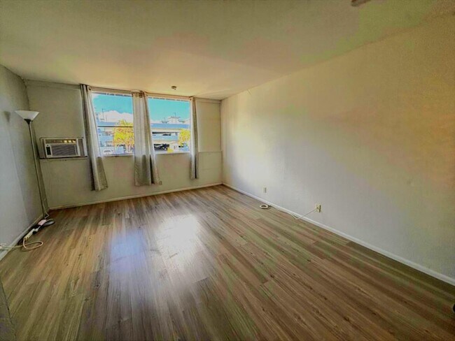 Building Photo - 46-232 Kahuhipa St #B204 Rental