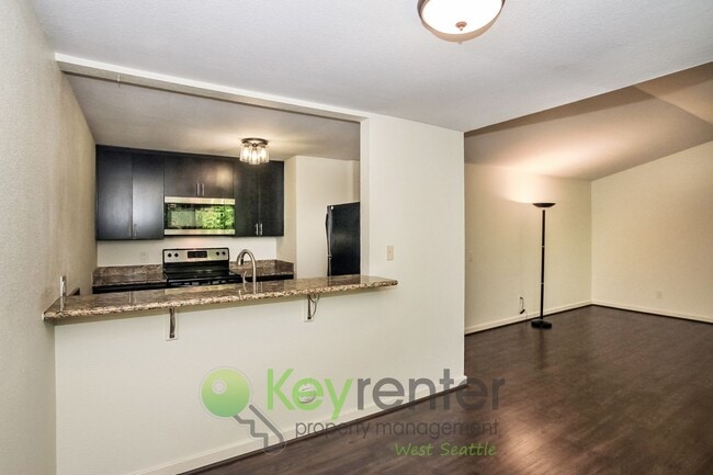 Building Photo - Modern 2-Bedroom Retreat with Balcony in C... Rental