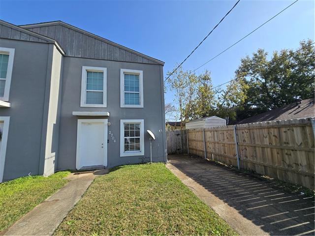 Photo - 2704-06 Dawson St