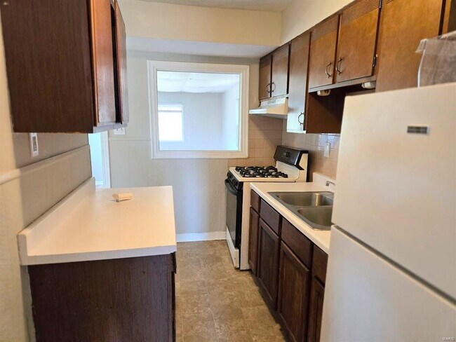 Photo - "Charming 3-Bedroom Home on Cameron Road, St. Louis – Cozy 1026 Sq Ft with Full Bath!"  We accept...