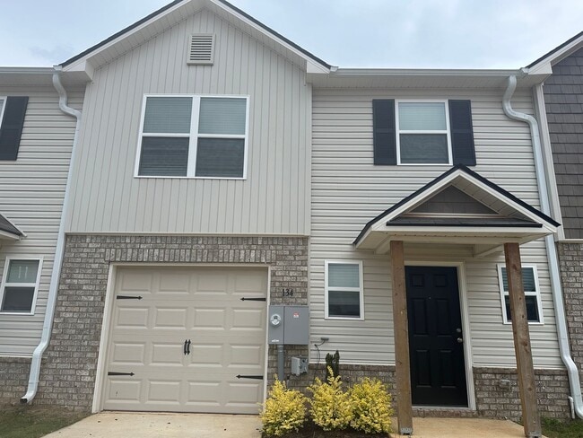 Building Photo - New Townhome in Lincoln