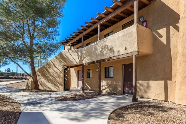 Montara Apartments