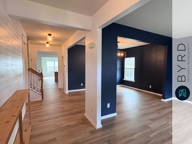 Photo - 7025 Heartleaf Ln