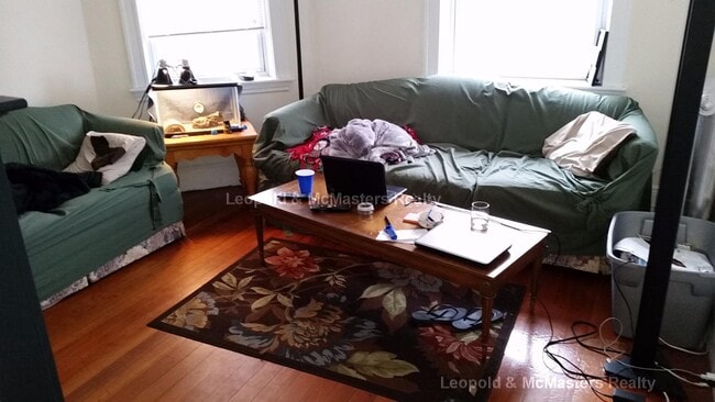 Photo - 520 Cambridge St Unidad 1