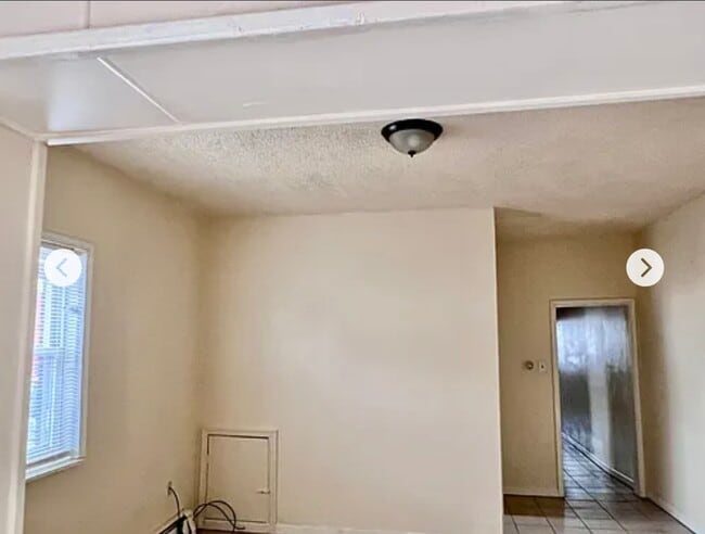 Photo - 6301 Reedland St