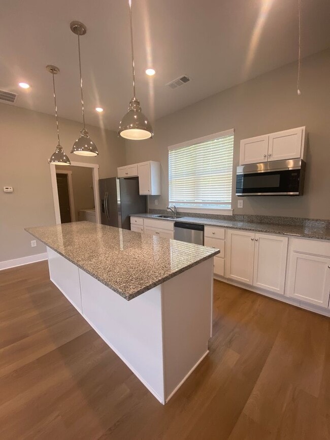 Photo - 255 Bailey St Unidad 255 Bailey Street -  B