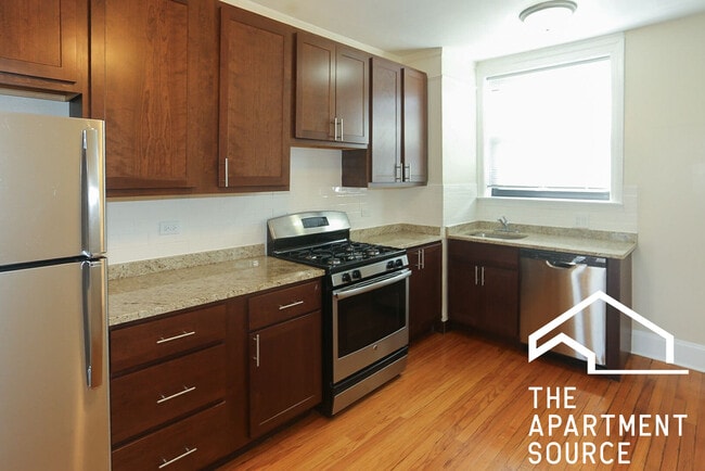 Building Photo - 4600 N Winchester Ave Unit 3H