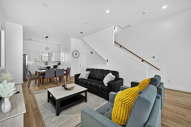 Photo - 6346 Culberson St