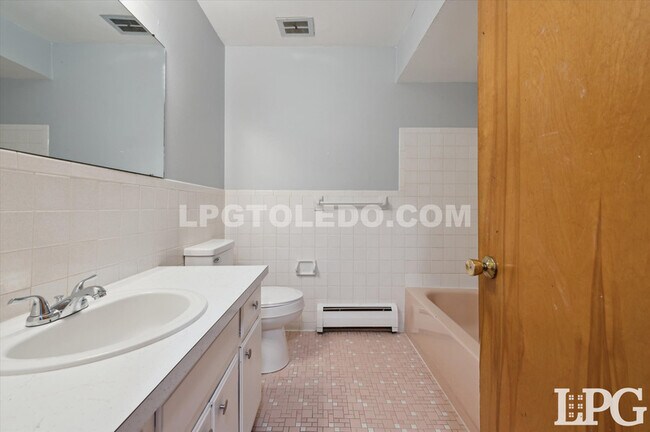 Photo - 3320 Arlington Ave Unit 7