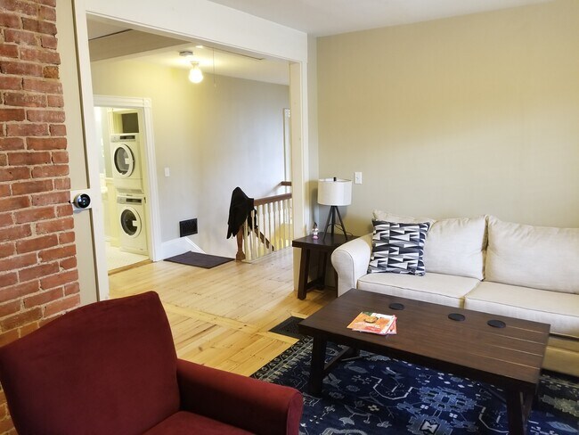 Photo - 8 Saint Paul St Unit 3