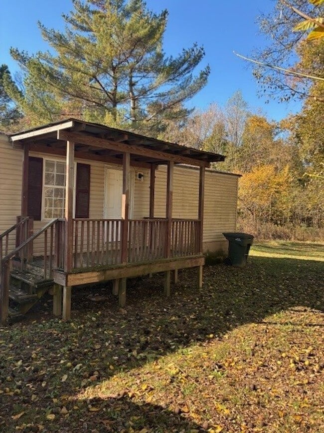 Building Photo - For Rent: 2 BD / 2 BA Home – Cedar Hill, TN