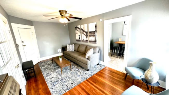 Photo - 4405 Woodside St Unit 4