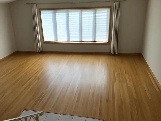 Photo - 4814 Birchwood Ave