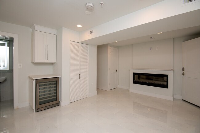 Photo - Unit T1 Unidad #T1