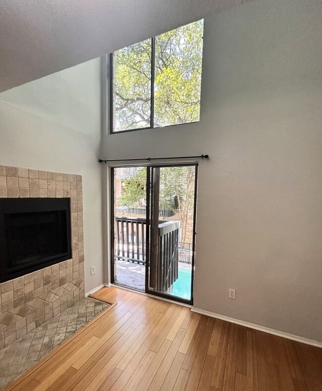 Photo - 3627 Menchaca Rd Unit 204
