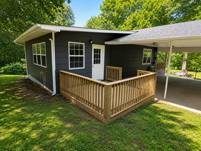 Photo - 631 Medlin Rd NW