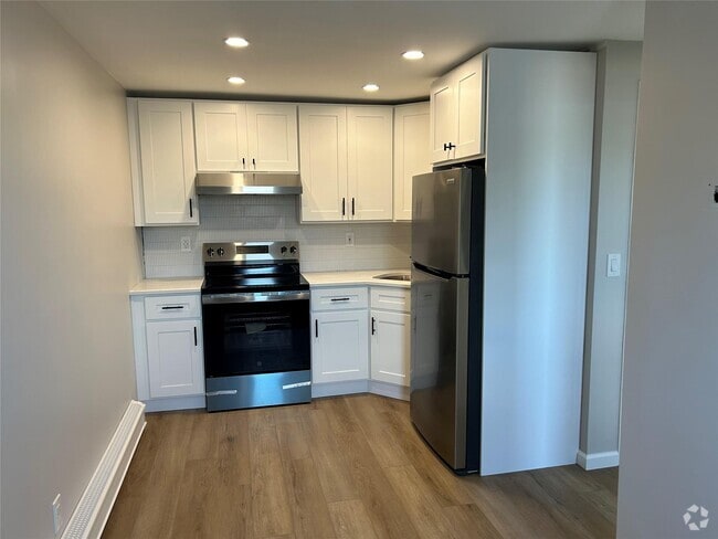 Building Photo - 27 Willoughby Pl Unit 2 Rental