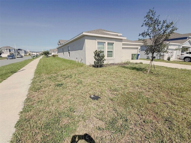 Photo - 652 Reggie Rd
