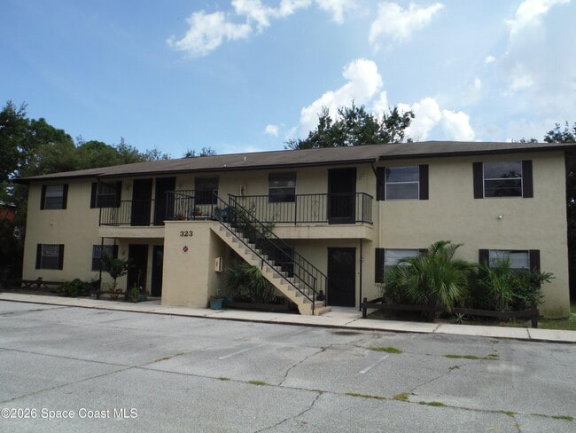 Building Photo - 323 Olmstead Dr Unit 3