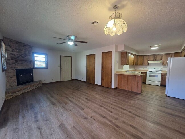 1214 Bluestem Dr Unit 1