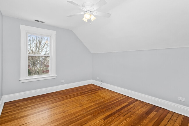 Photo - 1116 Darrow Ave