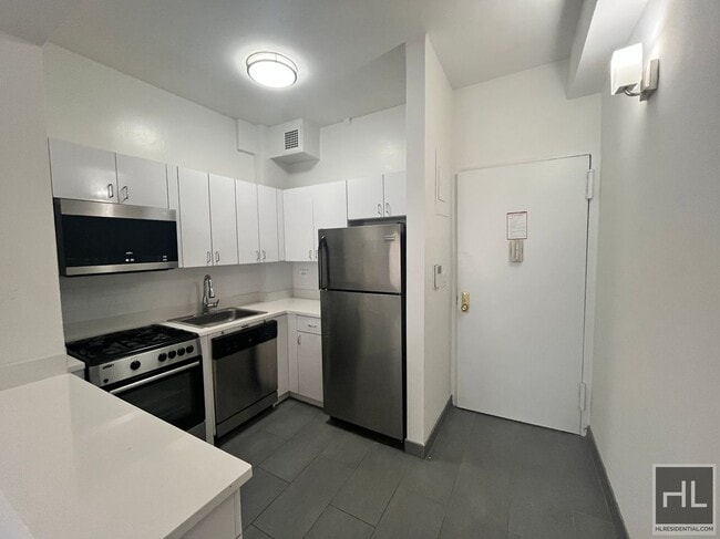 WEST 22 STREET - WEST 22 STREET Apartment Unit 3J