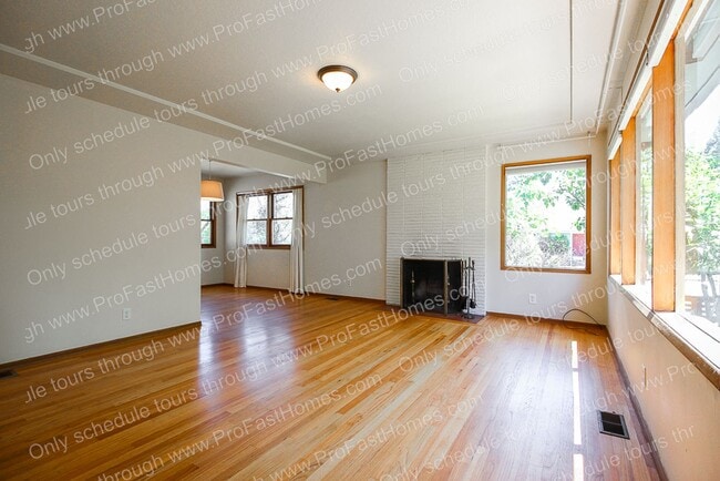 Photo - 5905 NE 30th Ave