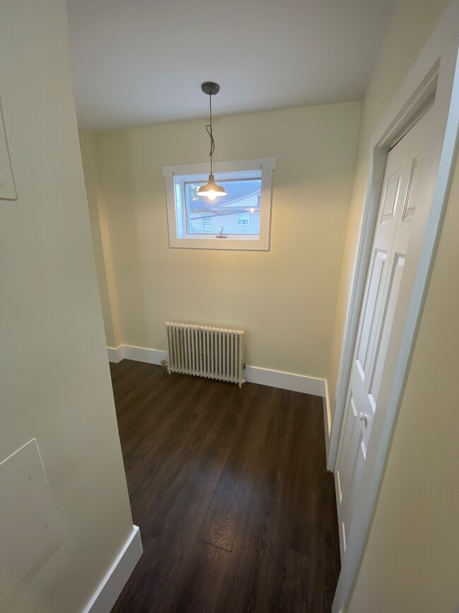 Photo - 809 Walton St