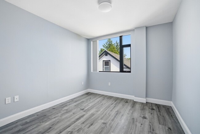 Photo - 632 Centre St Unit 304