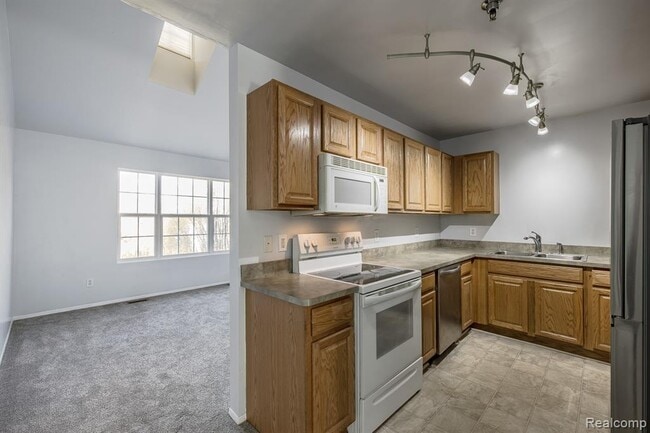 Photo - 116 Saber Way