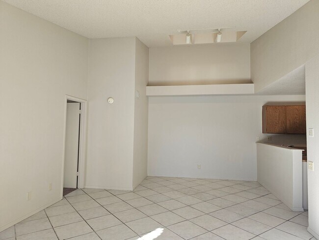 Photo - Cute Cimarron Bungalow!