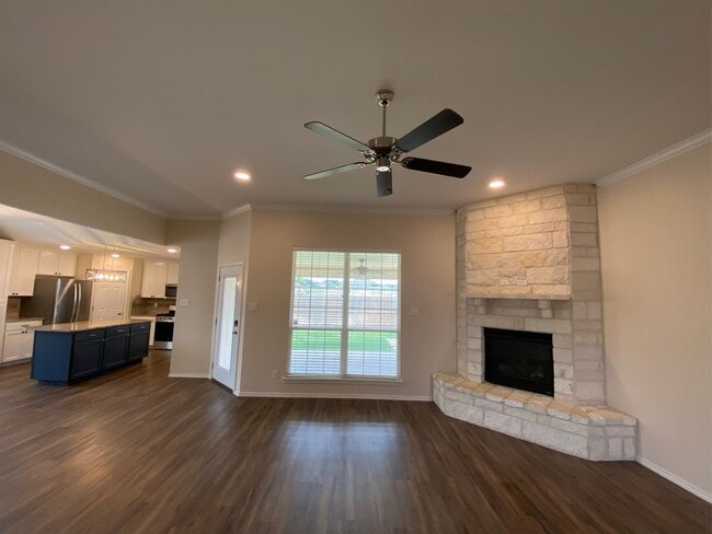 Photo - 5002 Scarlet Oak Dr