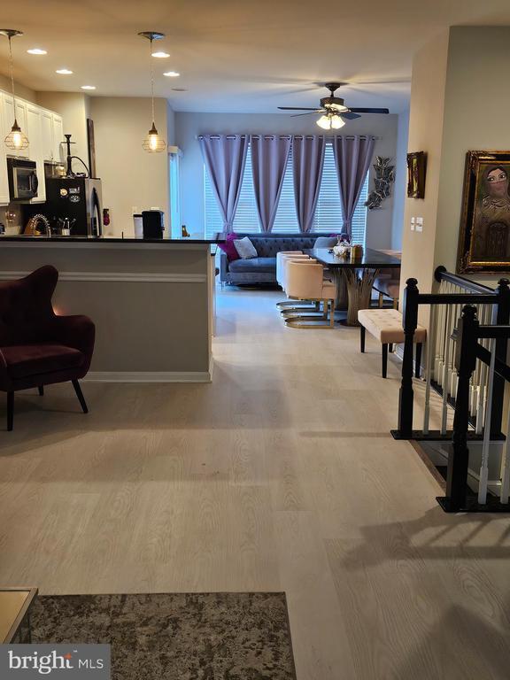 562 Edmonton Terrace NE Townhome Townhome Rental in Leesburg VA