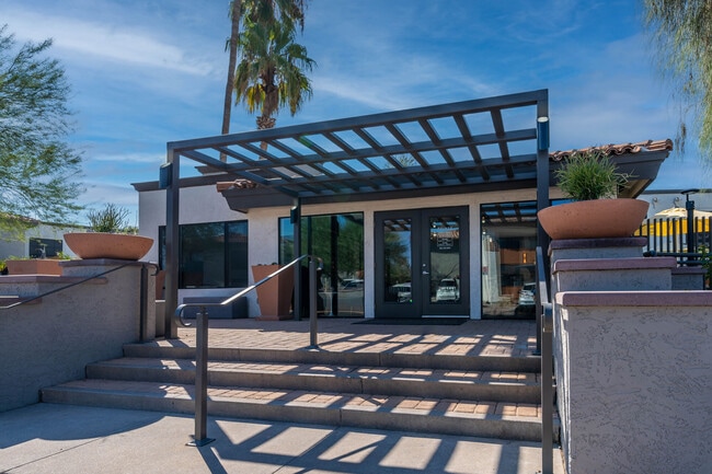 Photo - The Pointe at South Mountain