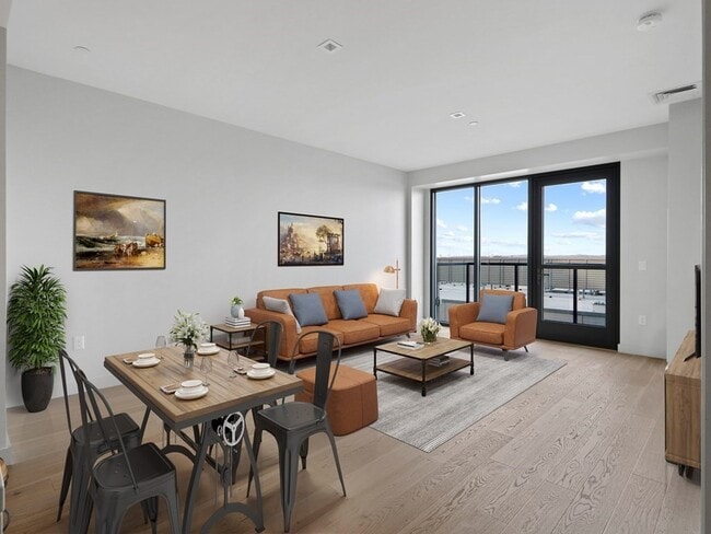 Building Photo - 375 Canal St Unit 812