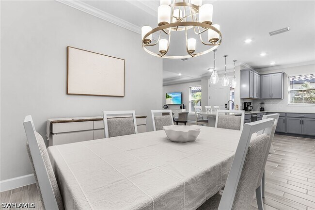 Photo - 15561 Vittorio St