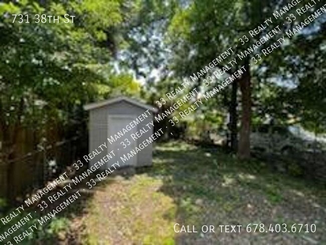 Photo - 731 W 38th St