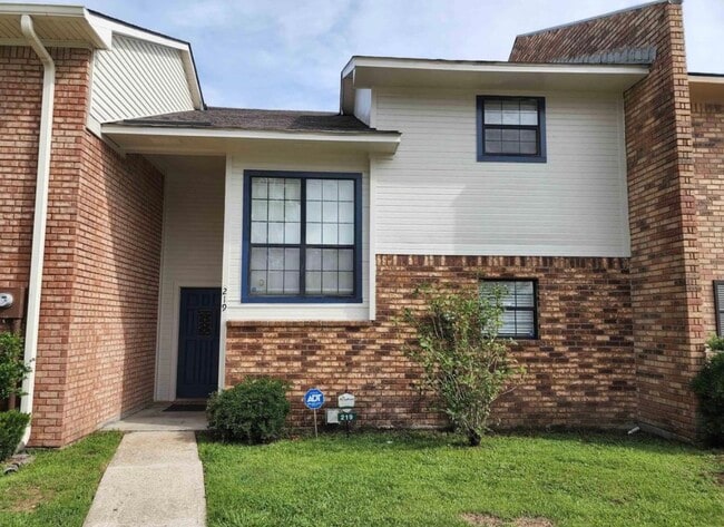 Building Photo - 219 N French Quarter Dr Rental