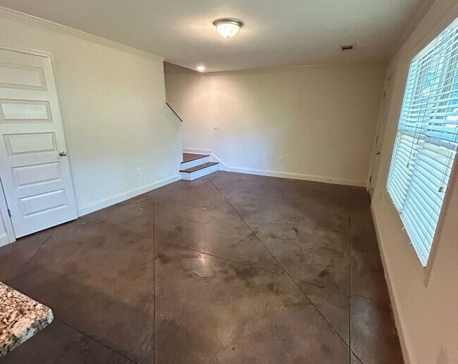 Photo - PRE-LEASING FOR AUGUST 2026!