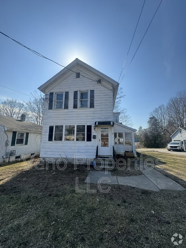 Building Photo - 83 Middle St Unit 2 Rental