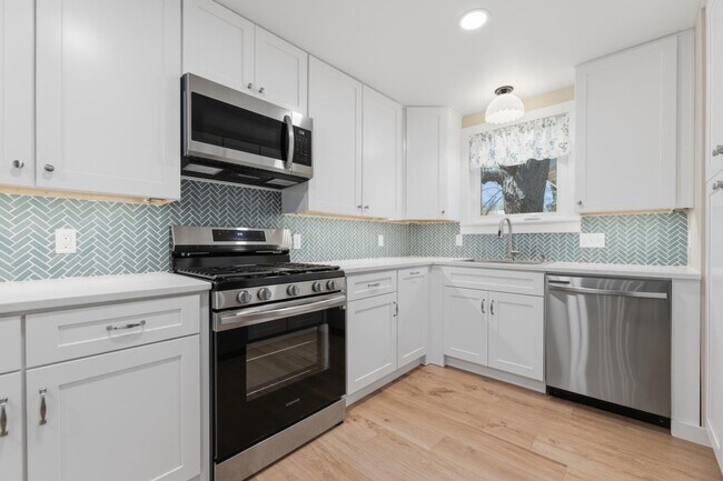 Photo - 103 W Centre St