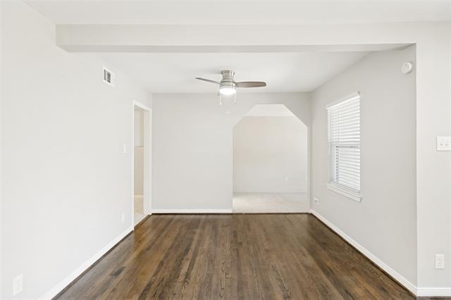 Photo - 11524 Strand St