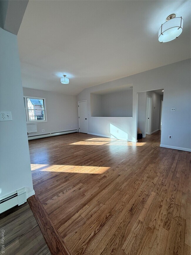 Photo - 130-09 58th Rd